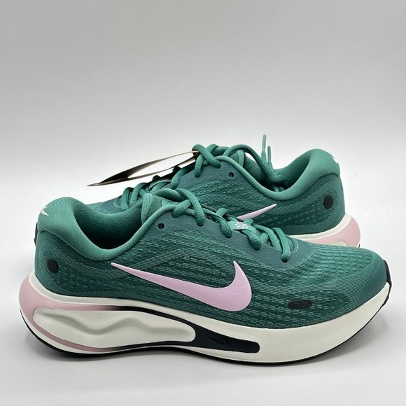 Women's Nike Journey Run Bicoastal Black Sail Pink  FJ7765-301 Sz 6 - Picture 10 of 13